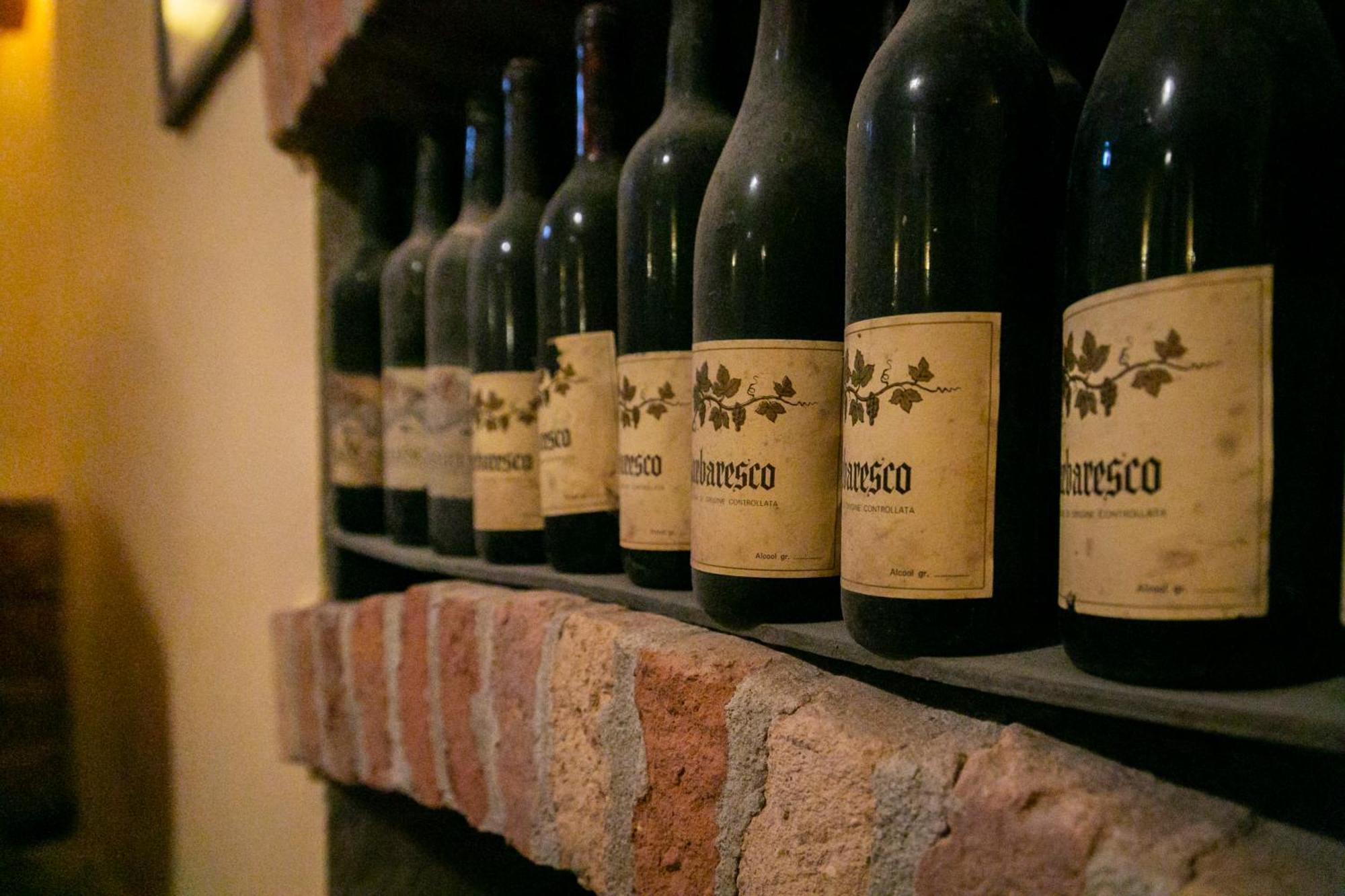 Ca Trifolera Barbaresco - Romantico Cascinale Con Antica Cantina Nel Cuore Delle Langhe - Degustazione Vini Nella Nostra Cantina Luaran gambar
