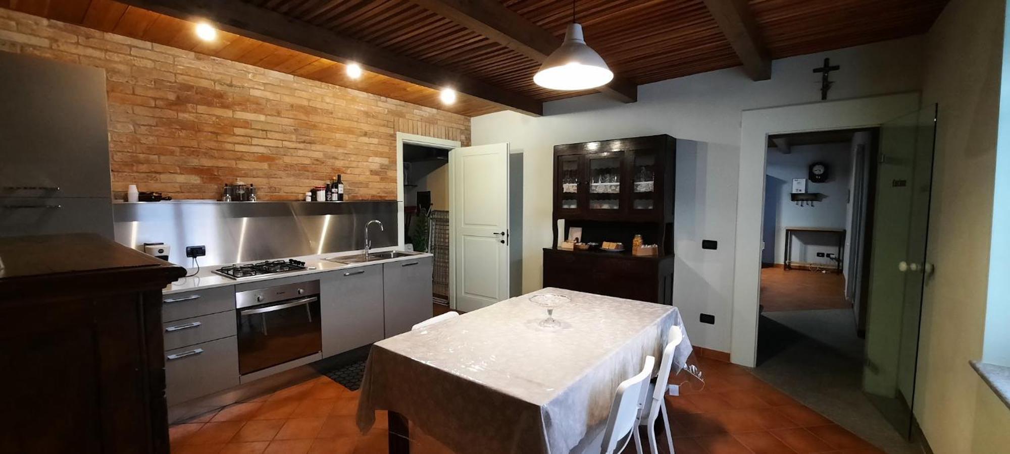 Ca Trifolera Barbaresco - Romantico Cascinale Con Antica Cantina Nel Cuore Delle Langhe - Degustazione Vini Nella Nostra Cantina Luaran gambar