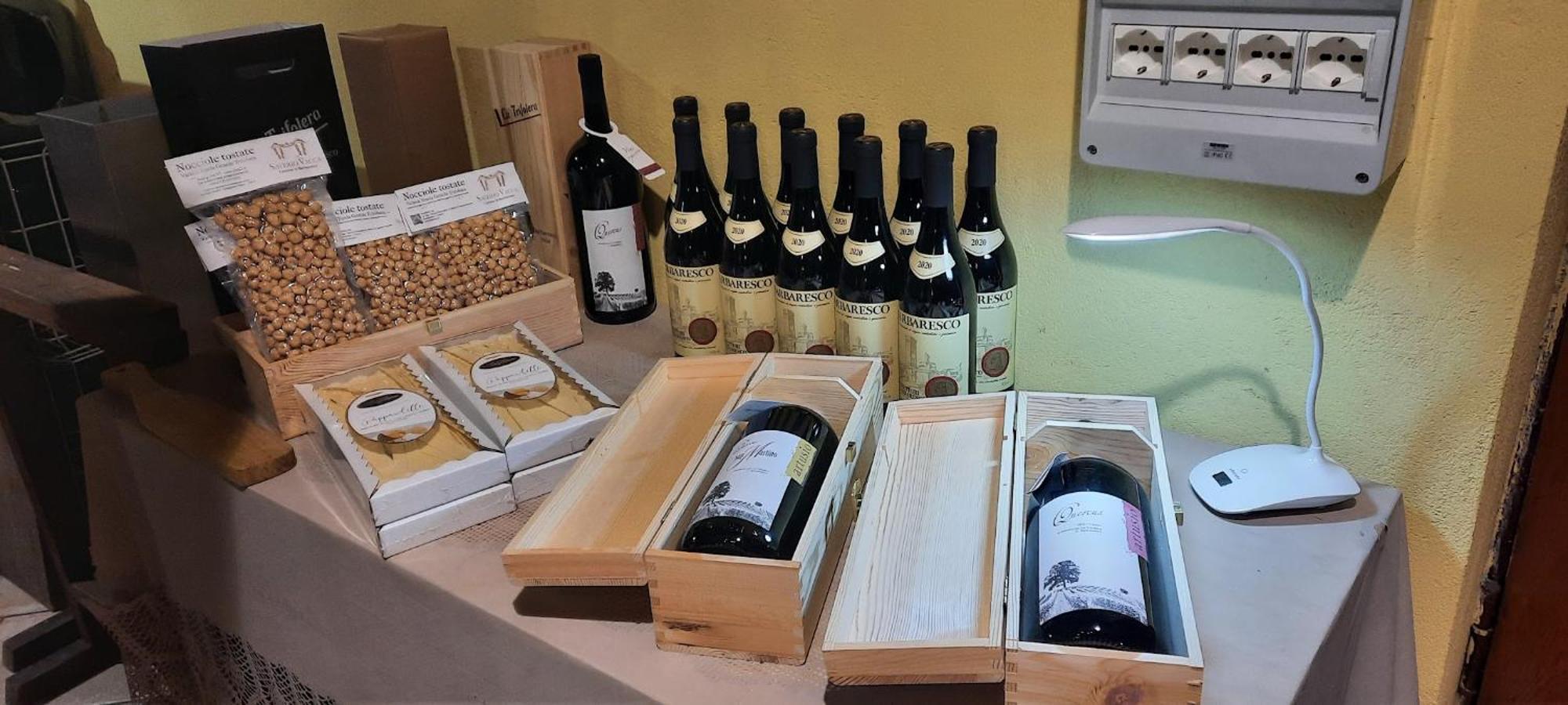 Ca Trifolera Barbaresco - Romantico Cascinale Con Antica Cantina Nel Cuore Delle Langhe - Degustazione Vini Nella Nostra Cantina Luaran gambar